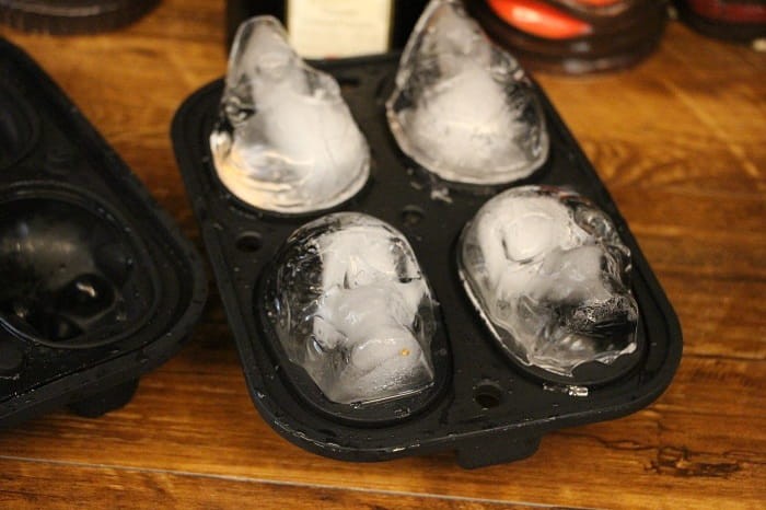 4 Section Silicone Ice Mould - Skull Shape Large Size (5).jpg