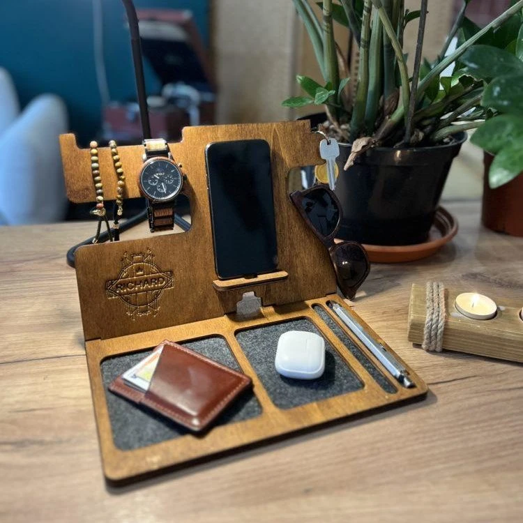Drewniany organizer na biurko NeatDesk – orzech 5.jpg